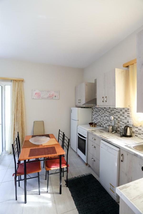 George'S Sweet N' Cozy Maisonette In Ipsos Corfu Εξωτερικό φωτογραφία