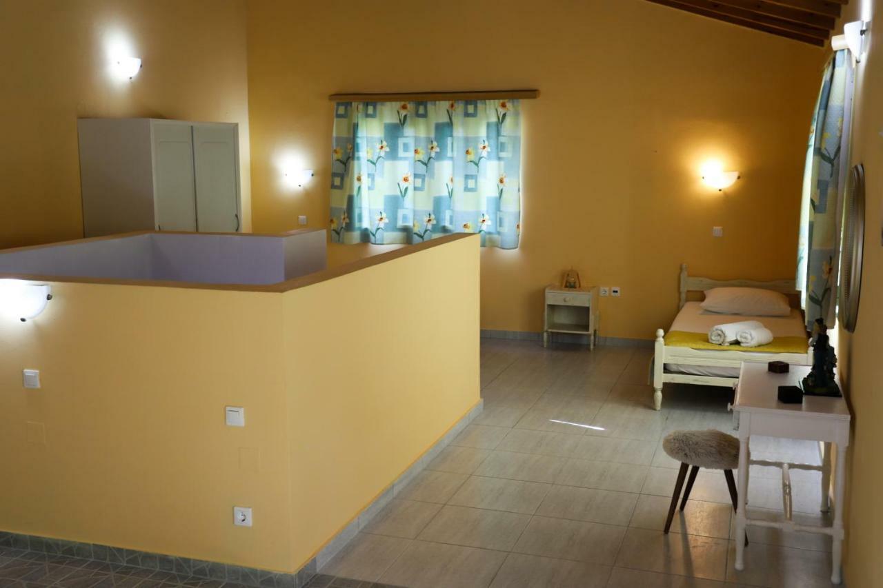 George'S Sweet N' Cozy Maisonette In Ipsos Corfu Εξωτερικό φωτογραφία