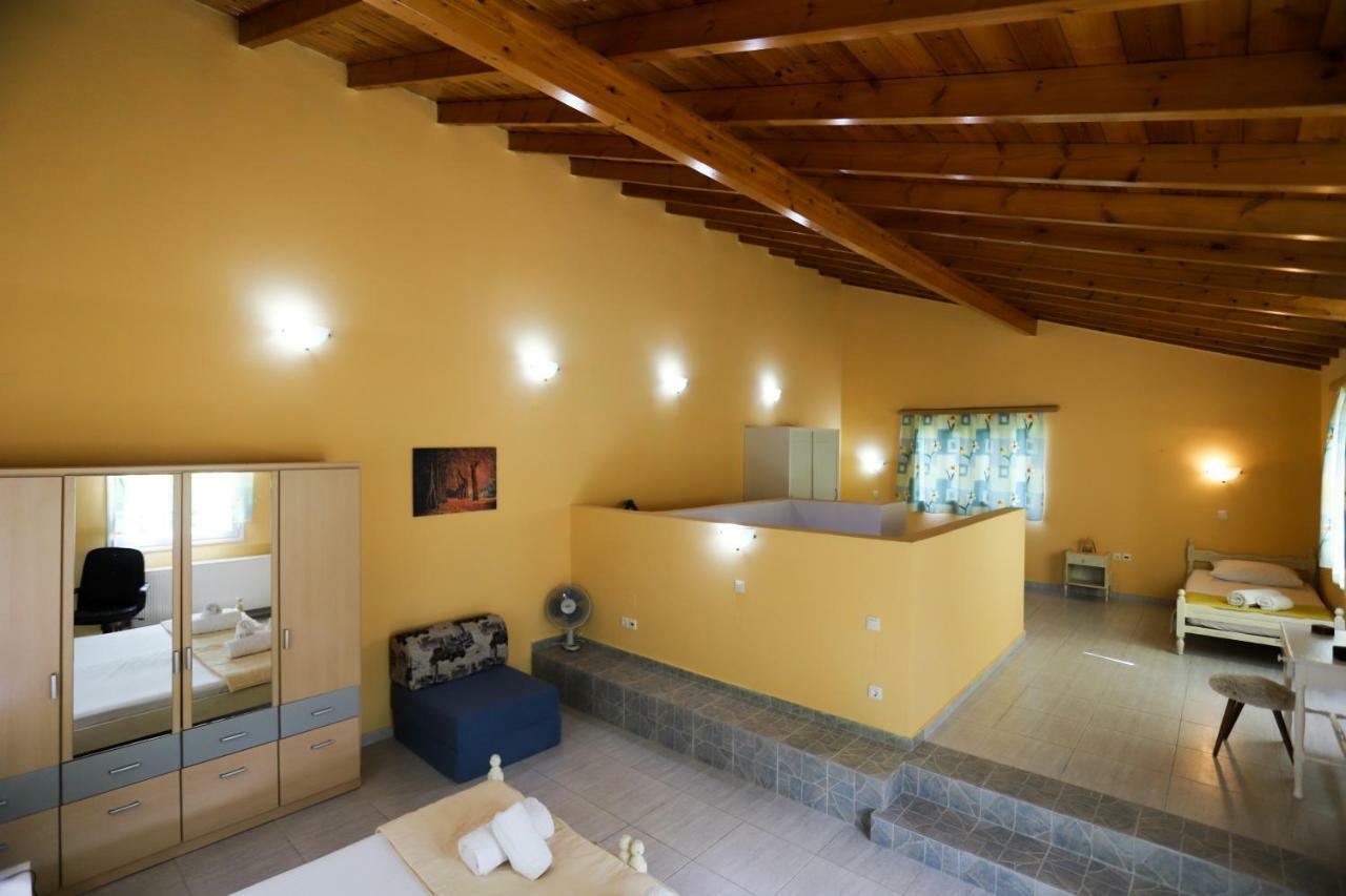 George'S Sweet N' Cozy Maisonette In Ipsos Corfu Εξωτερικό φωτογραφία