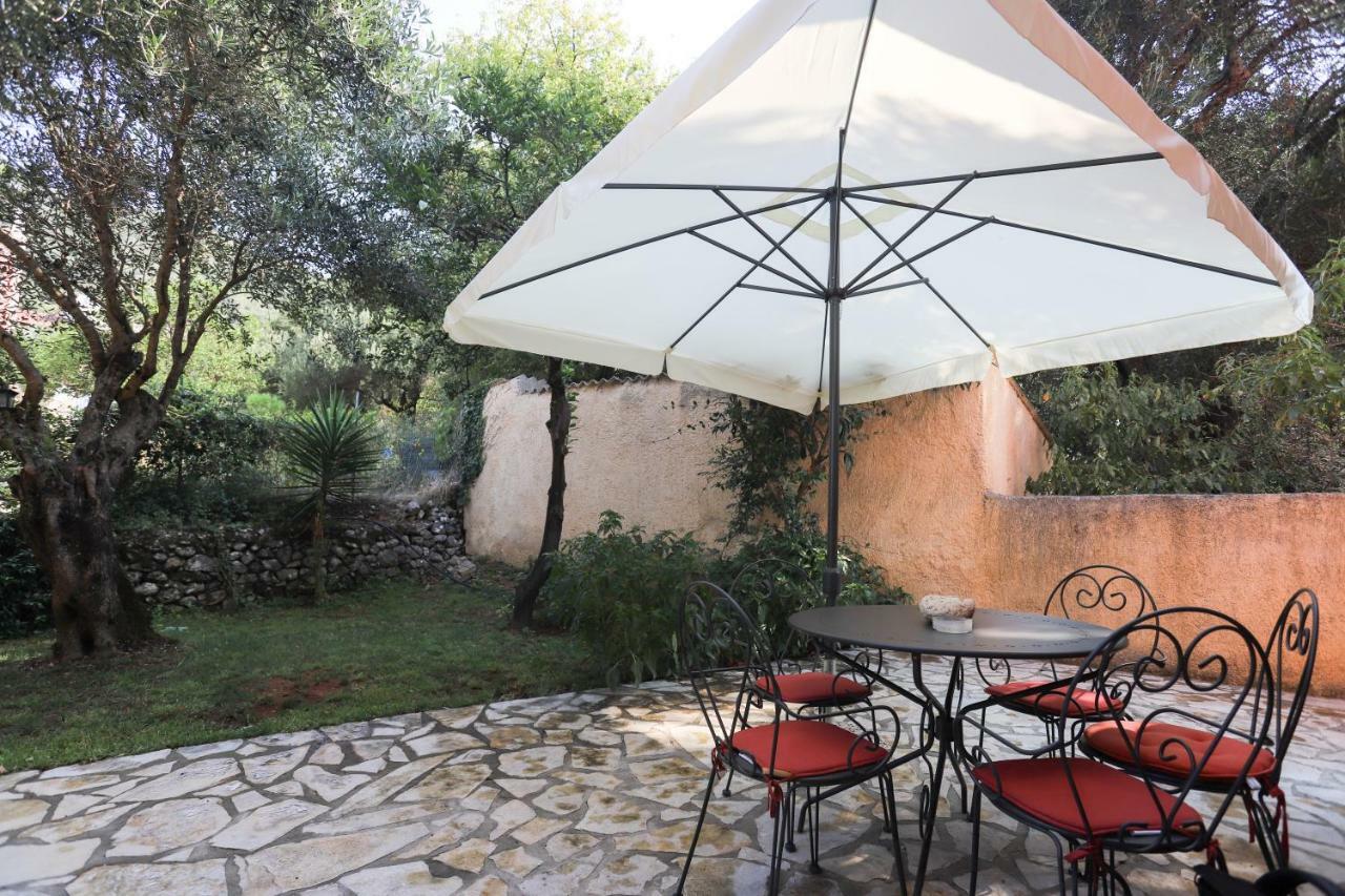 George'S Sweet N' Cozy Maisonette In Ipsos Corfu Εξωτερικό φωτογραφία